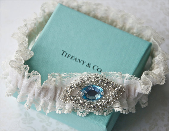 Giarrettiera Tiffany, something blue - lancio della giarrettiera