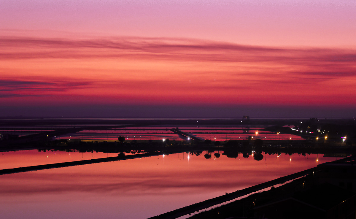 File:Adriatic-pink sunset.JPG - Wikipedia