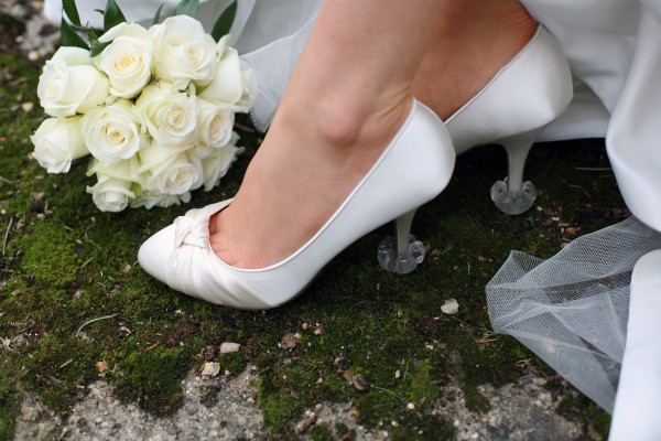 wedding day emergency kit heel covers